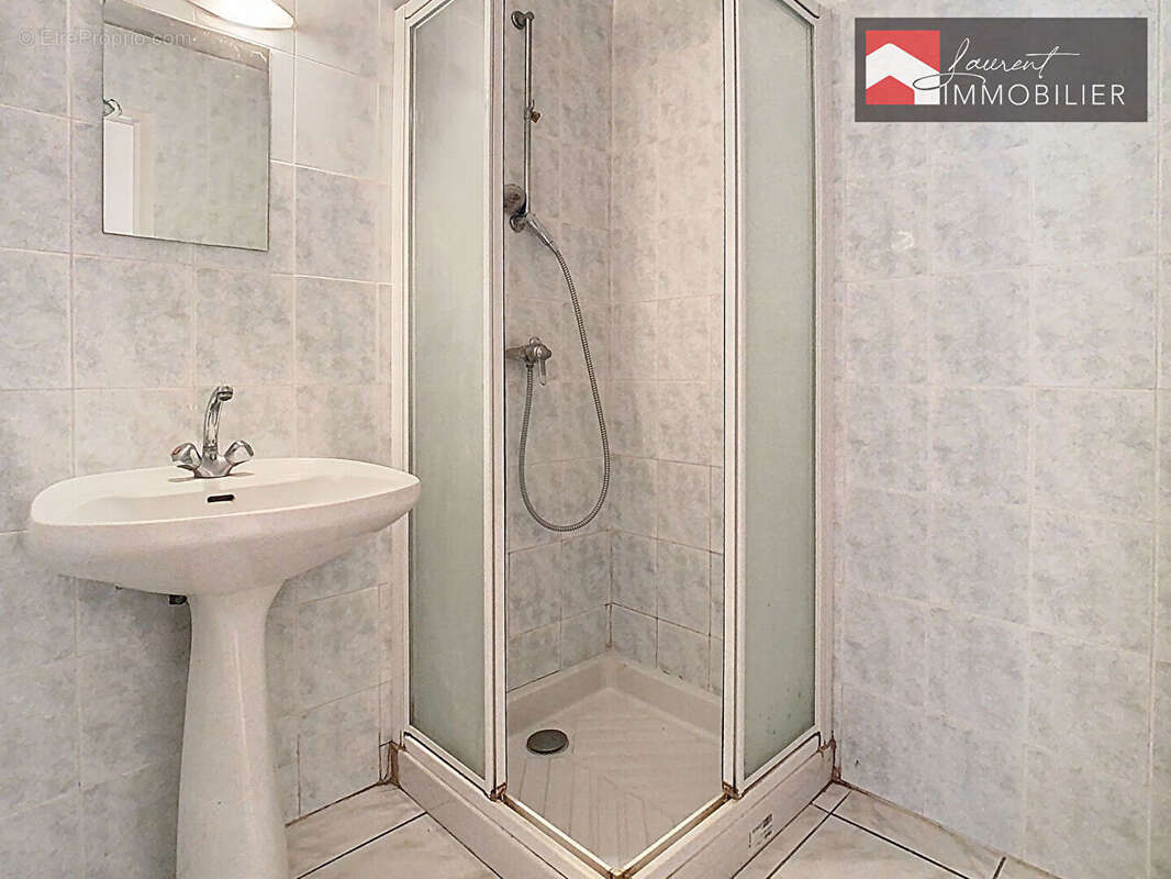 Maison à PONT-DE-VAUX