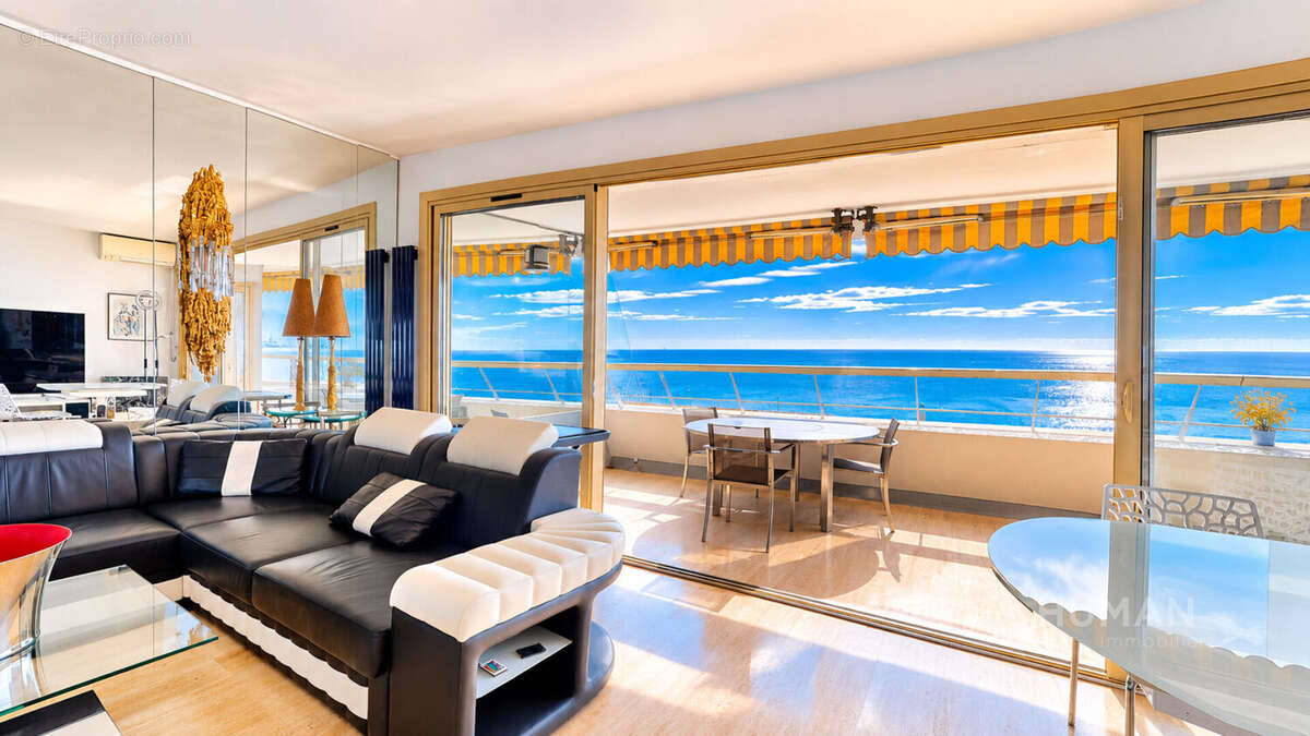 Appartement à VILLENEUVE-LOUBET