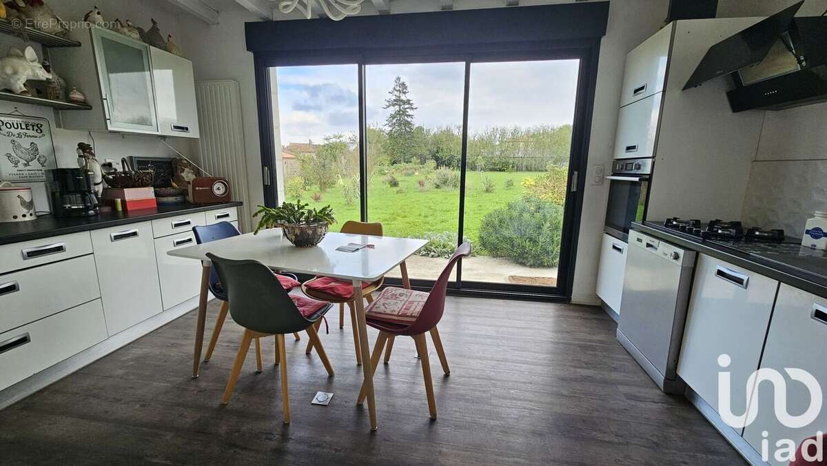 Photo 3 - Maison à BESSE