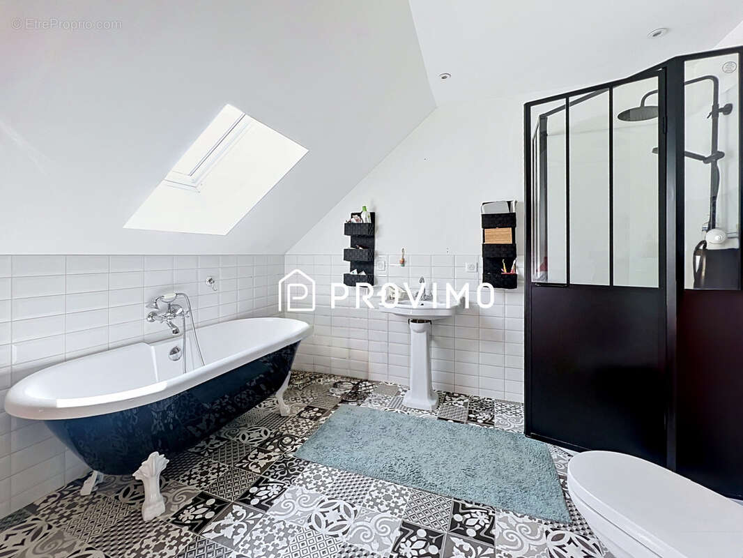 Maison renovee - photo 9