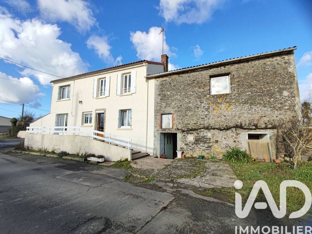 Photo 1 - Maison à LA MEILLERAIE-TILLAY