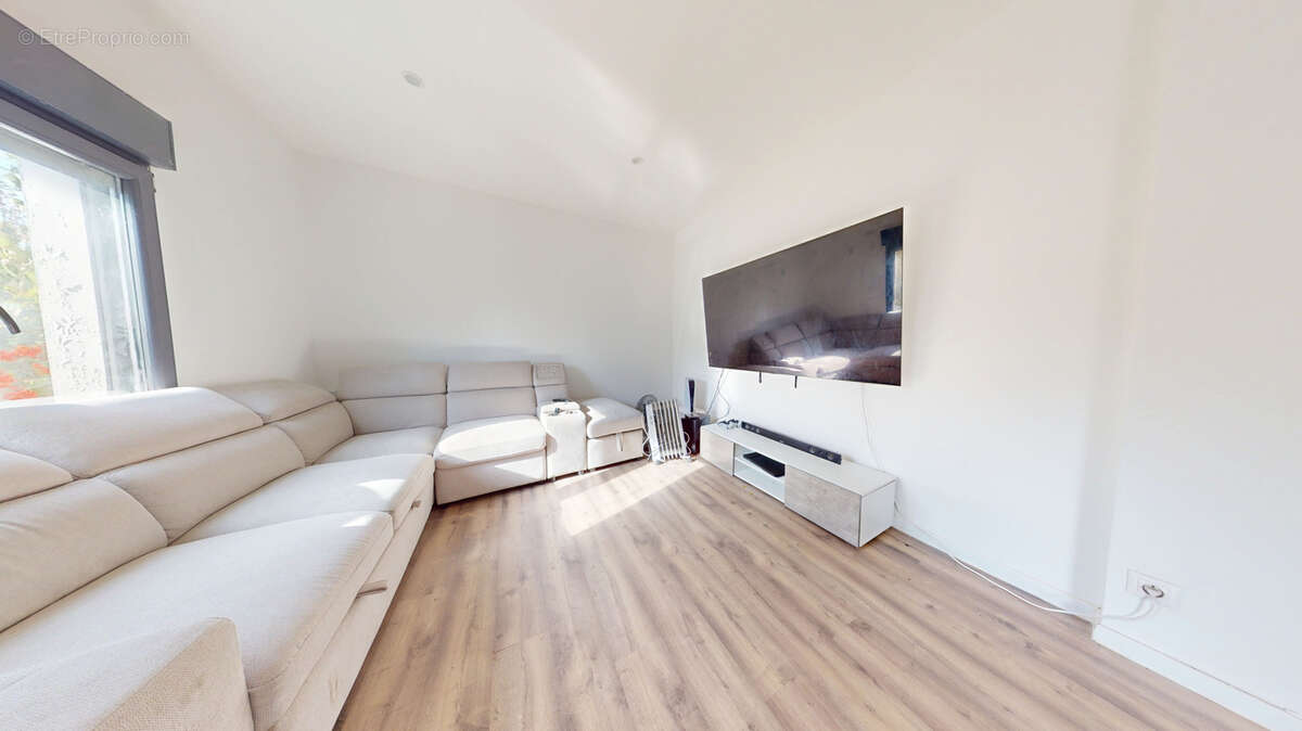 Maison à CARRIERES-SUR-SEINE