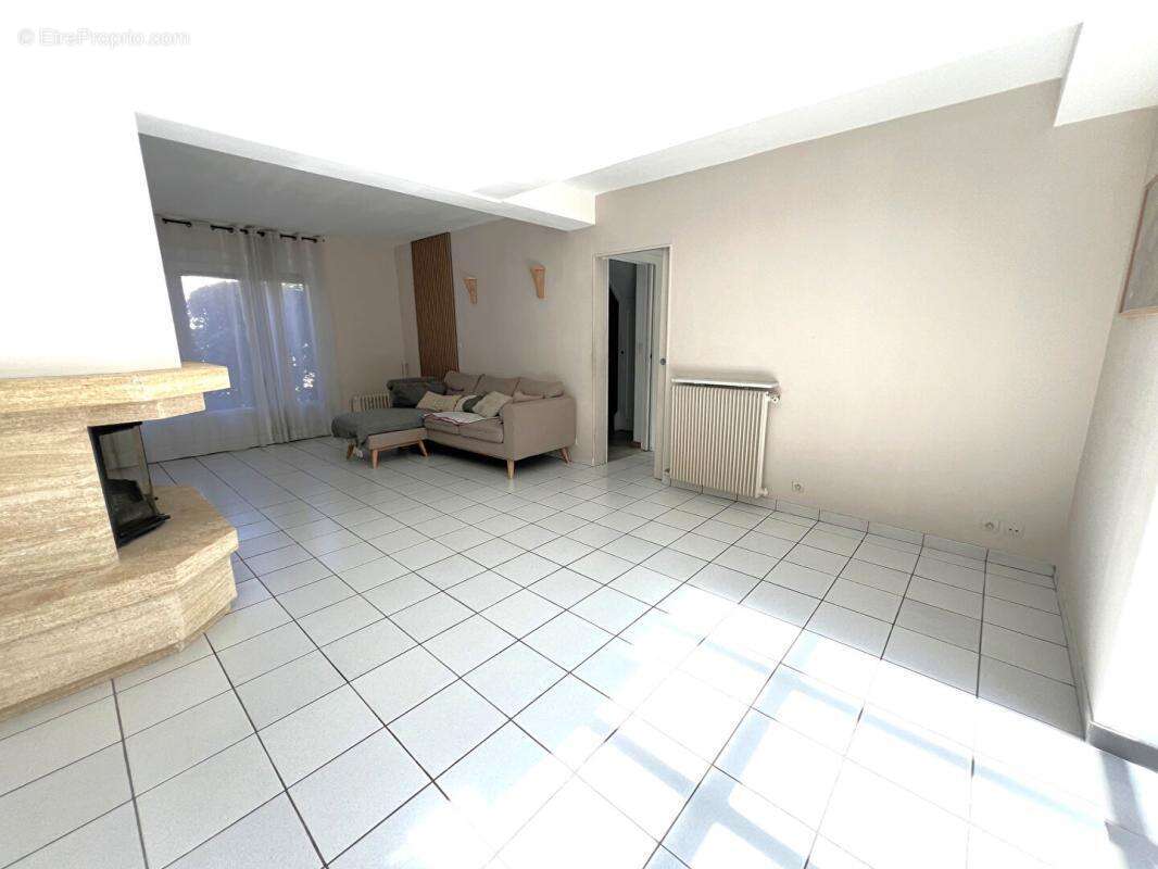 Maison à VILLEPREUX