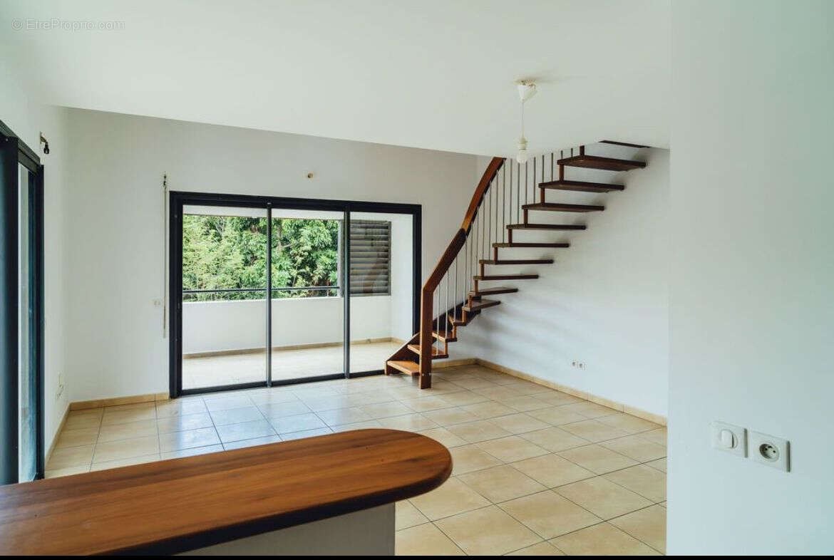 Appartement Saint Pierre 4 pièce(s) - photo 5