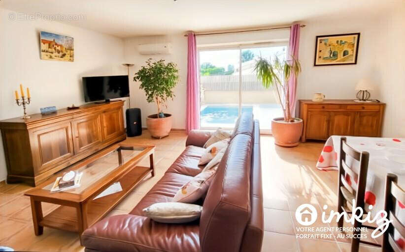 Maison 5 pièces récente avec piscine - photo 2
