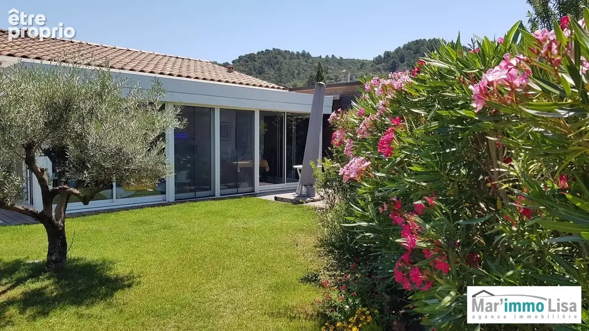 Photo Maison à Charleval au prix de 365 000€