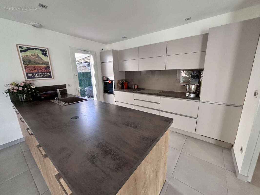 Maison à PRADES-LE-LEZ