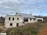 Maison à SAINT-GERMAIN-LES-VERGNES
