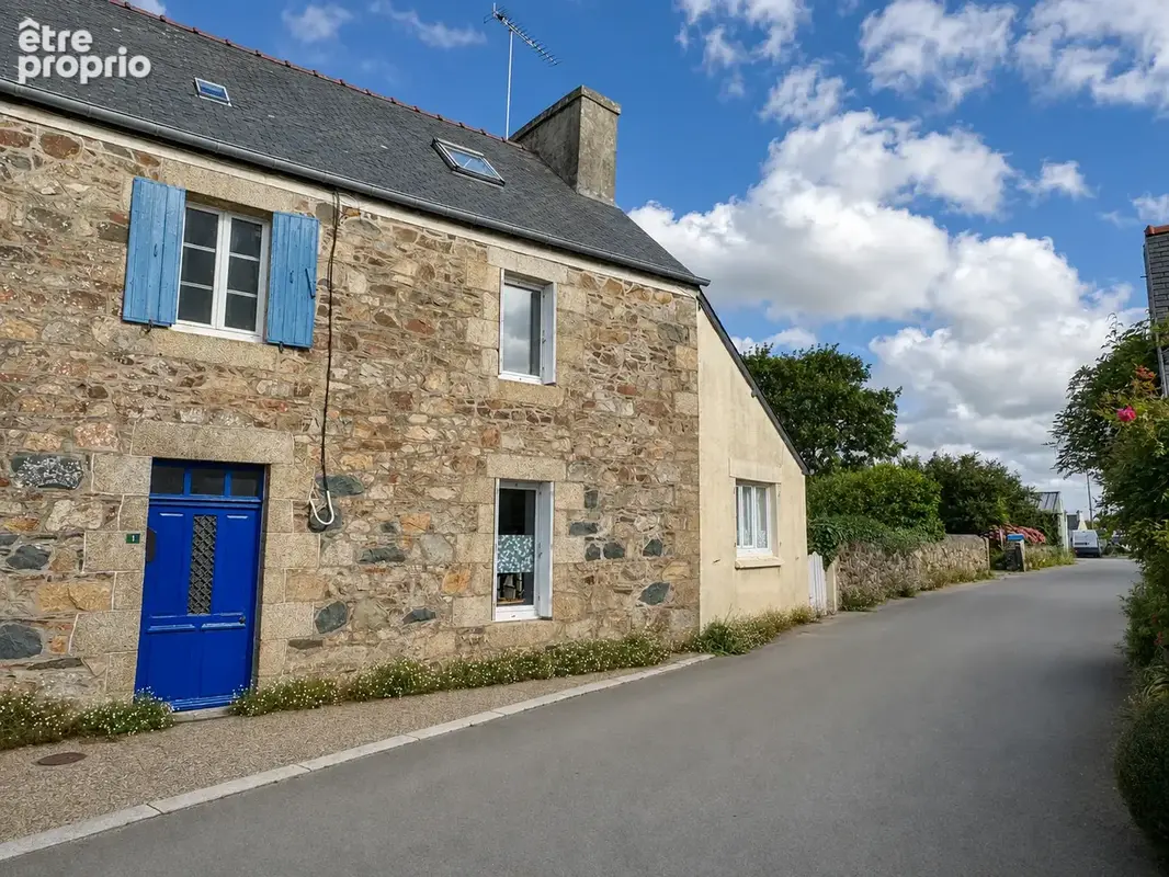 Maison à PLOUGRESCANT
