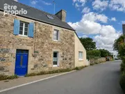 Maison à PLOUGRESCANT