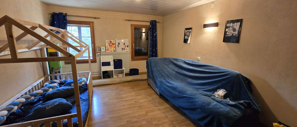 Champenay, commune de Plaine, spacieuse maison de caractère, rénovée, 192 m2, 4 chambres. - photo 33
