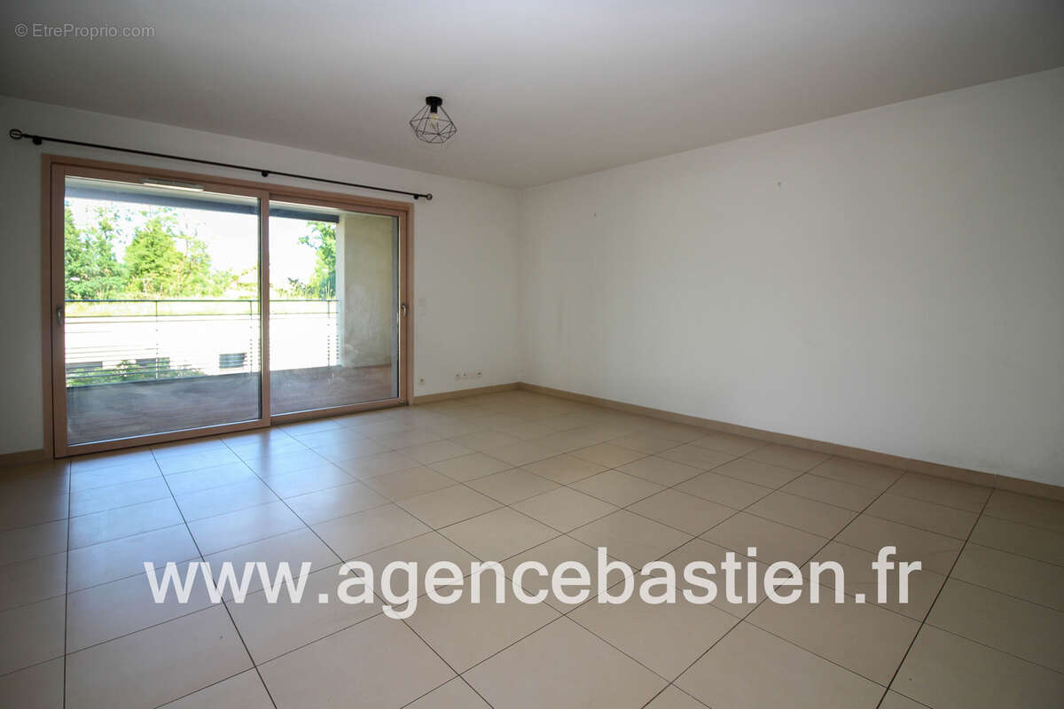Appartement à DIVONNE-LES-BAINS