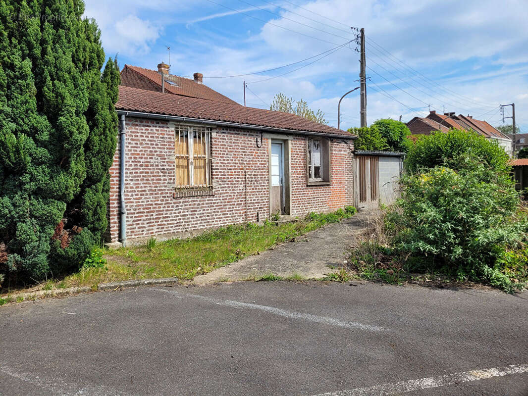 Appartement à MONTIGNY-EN-GOHELLE