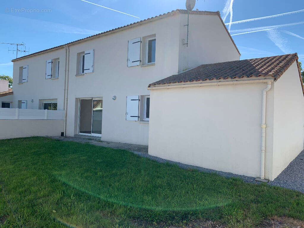 Maison à BELLEVILLE-SUR-VIE