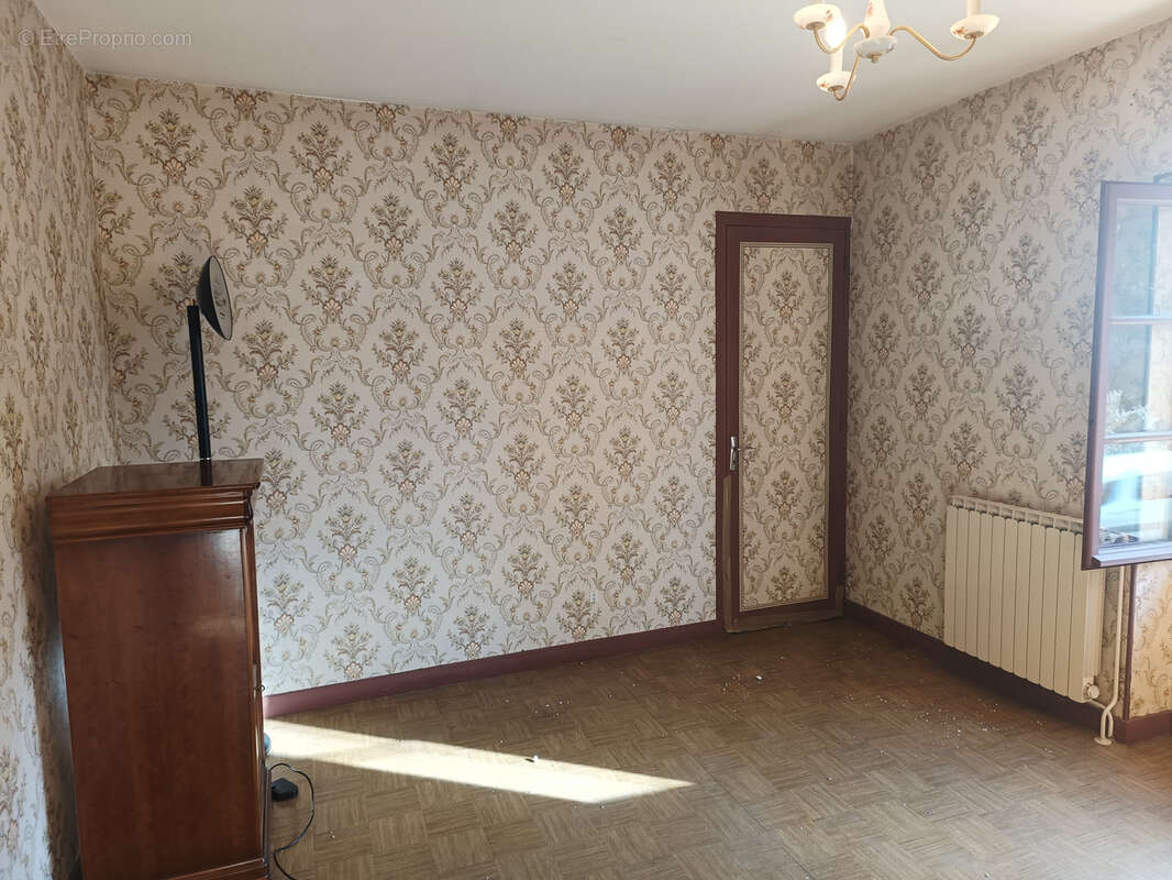 Maison à SAINT-SORLIN-EN-VALLOIRE