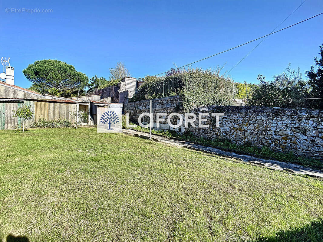 Maison à CHATILLON-SUR-THOUET