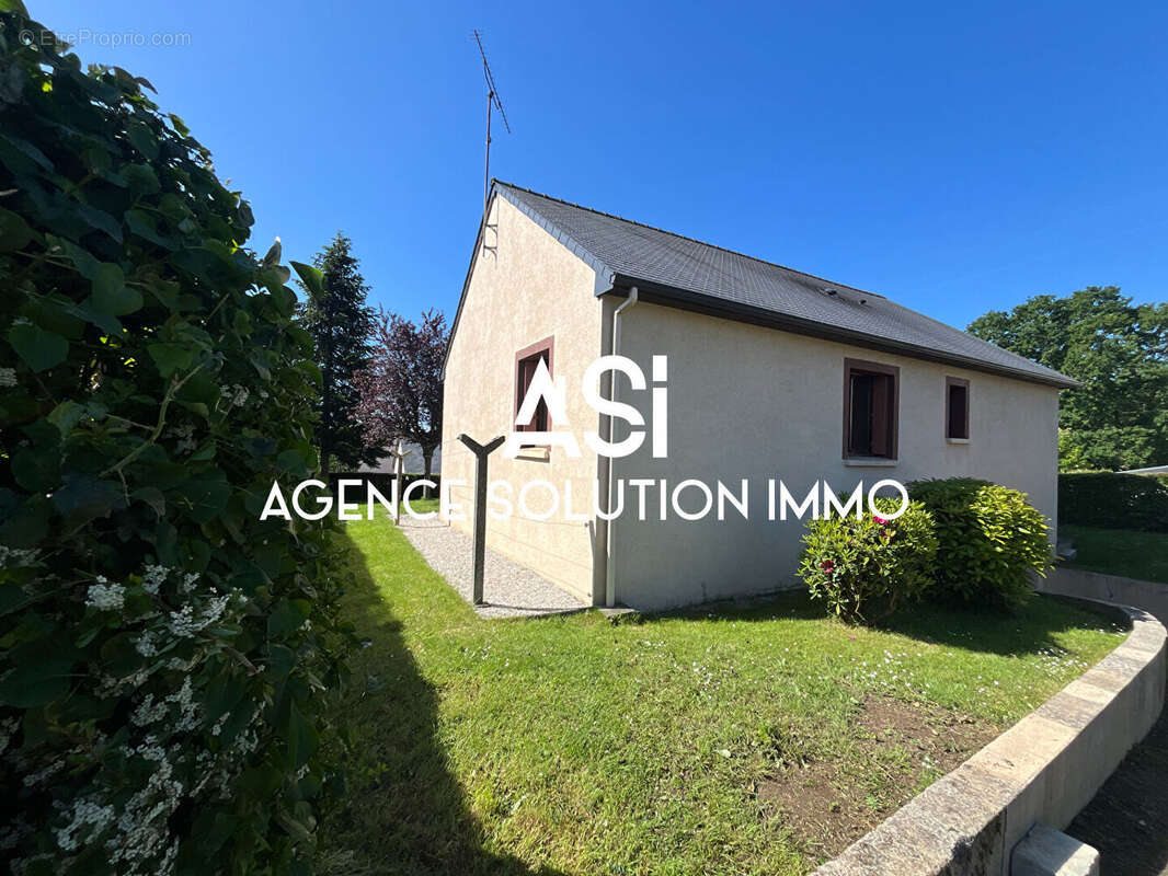 Maison à VILLAINES-LA-JUHEL