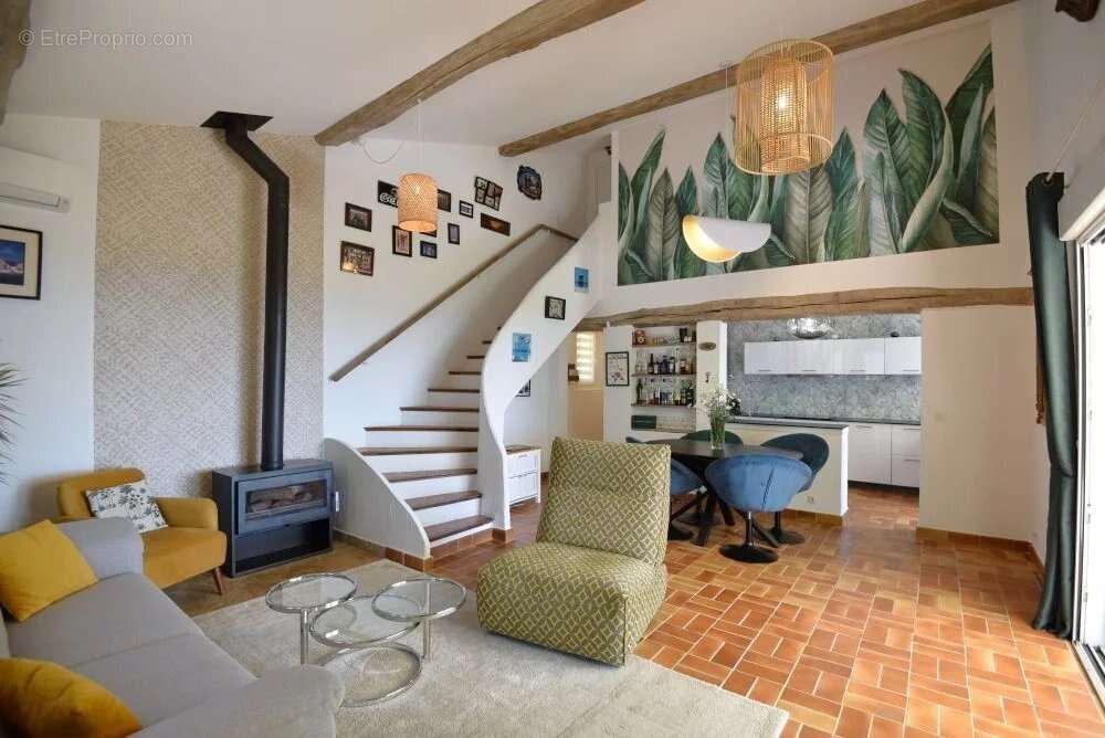 Maison à FAYENCE