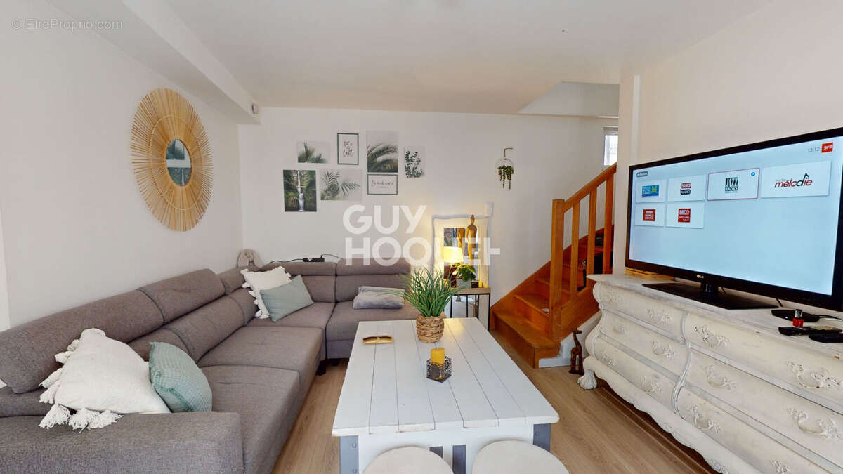 Appartement à LUYNES