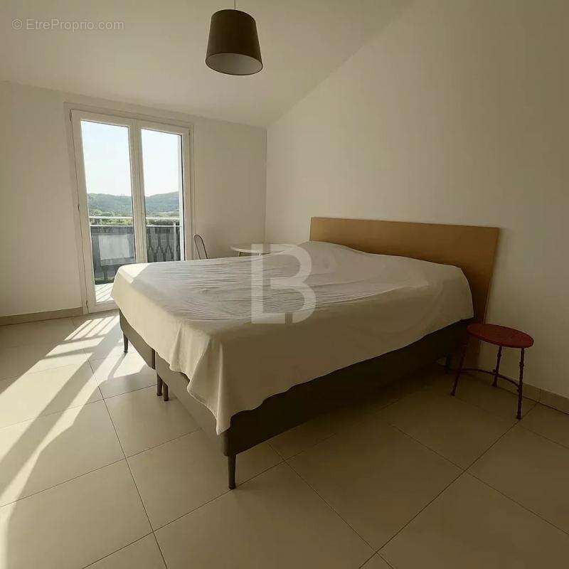 Appartement à VALBONNE