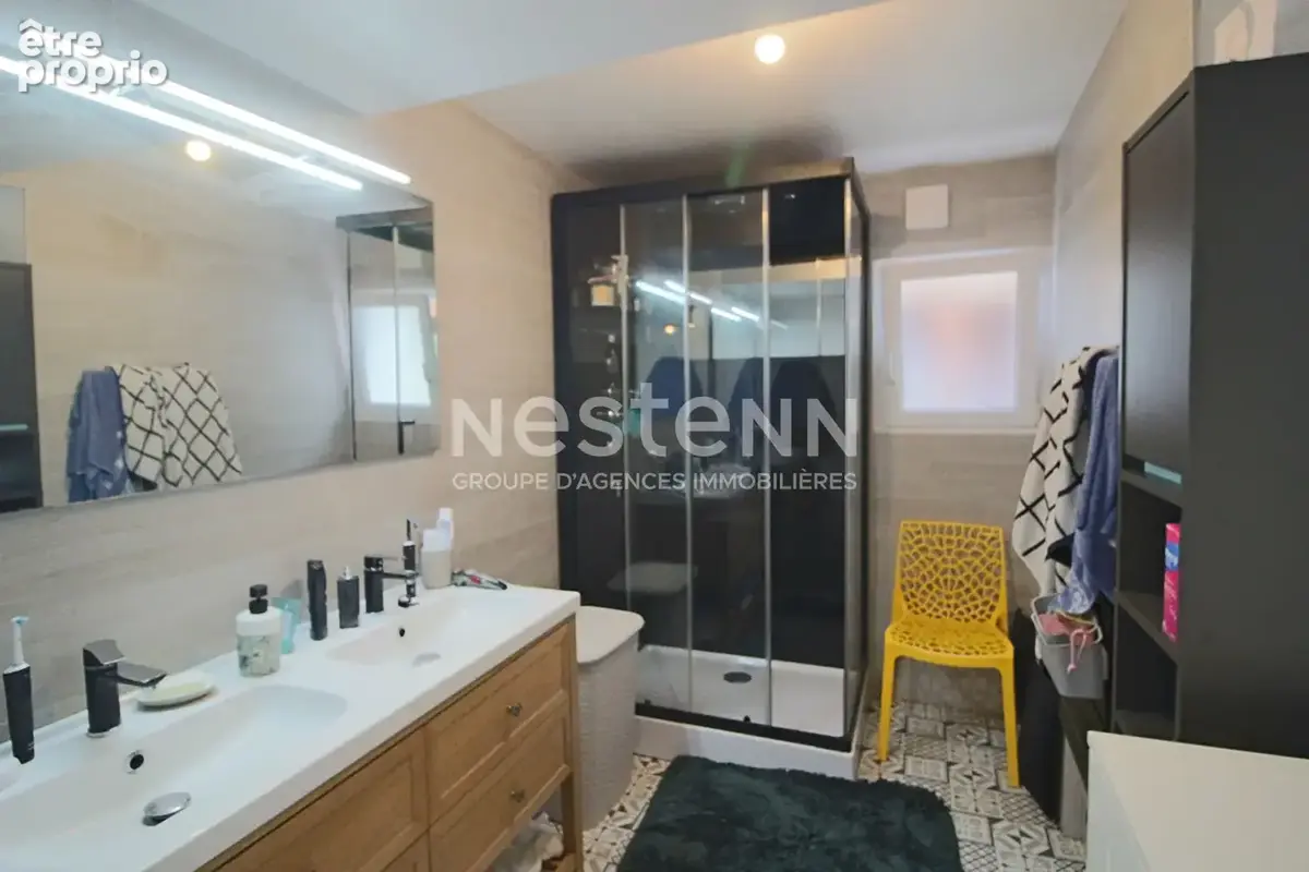 Maison donges centre ville environ 90 m2, 2 chambres,  sejour 35 m², jardin et grand garage  + dependances - photo 8