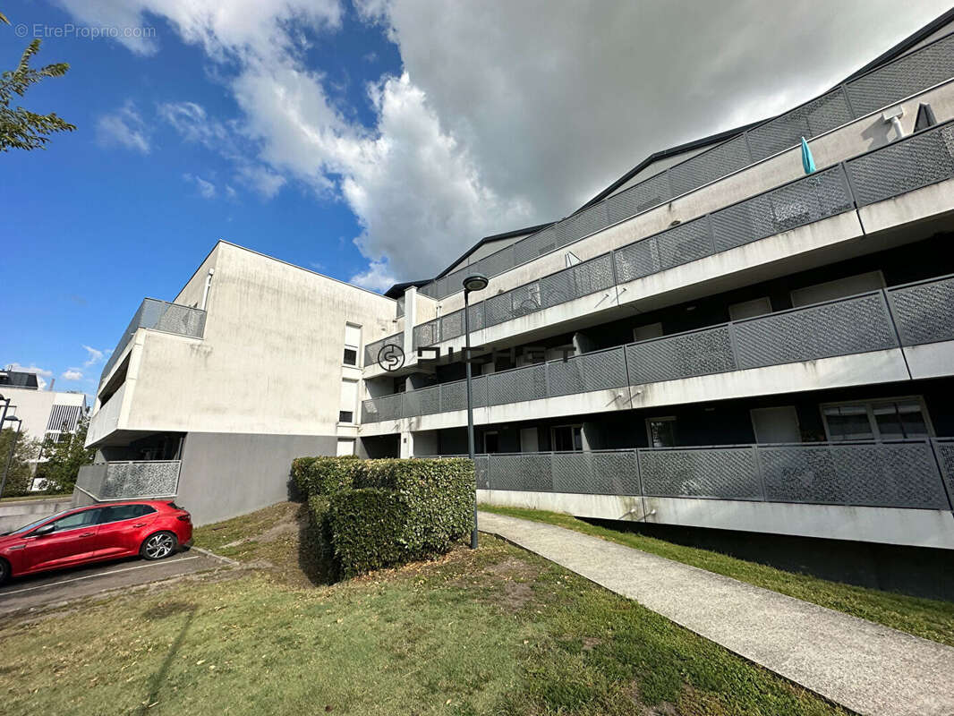 Appartement à VILLENAVE-D'ORNON