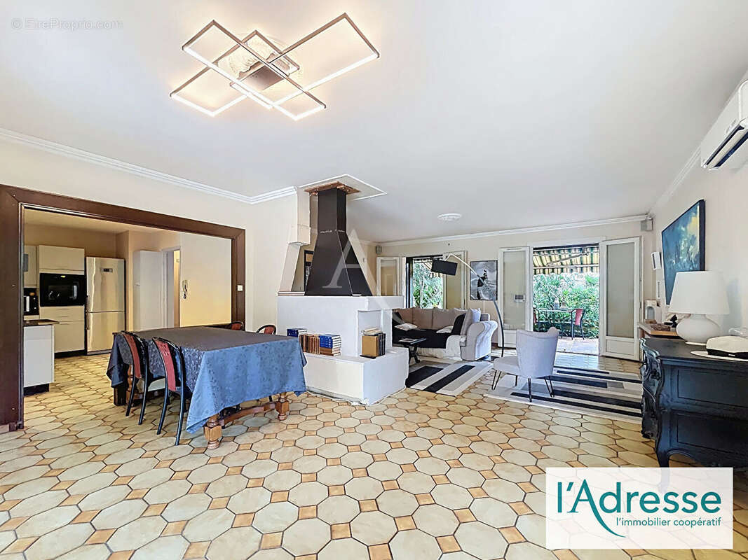 Maison à CASTELGINEST