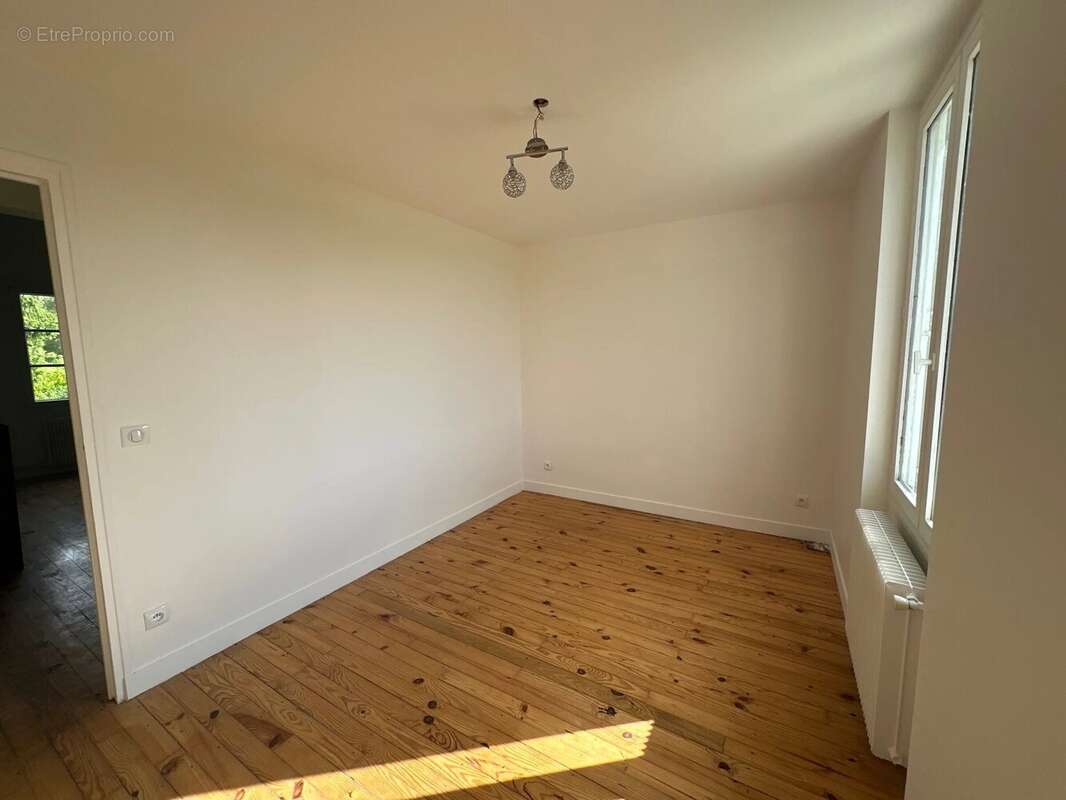 Maison de charme - Boran-Sur-Oise - 365 000 € HAI - photo 4
