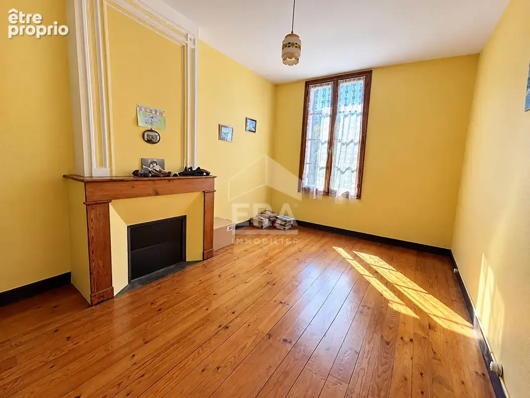 Maison à vendre à Tauriac - 7 pièces, 209 m², travaux à prévoir - photo 5