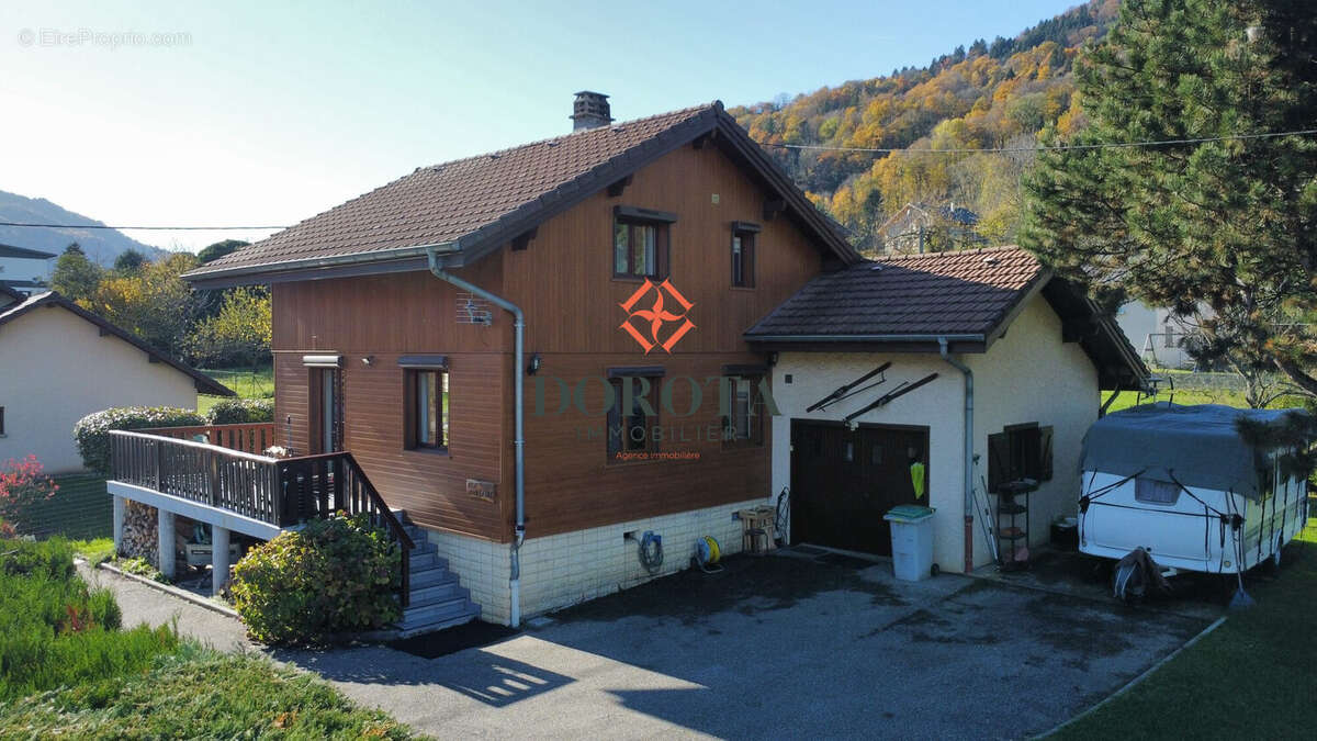 Maison à LA ROCHETTE