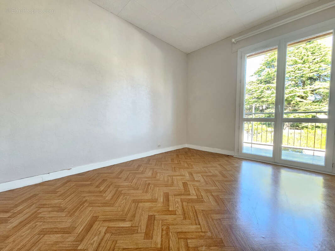 Appartement à DOURDAN