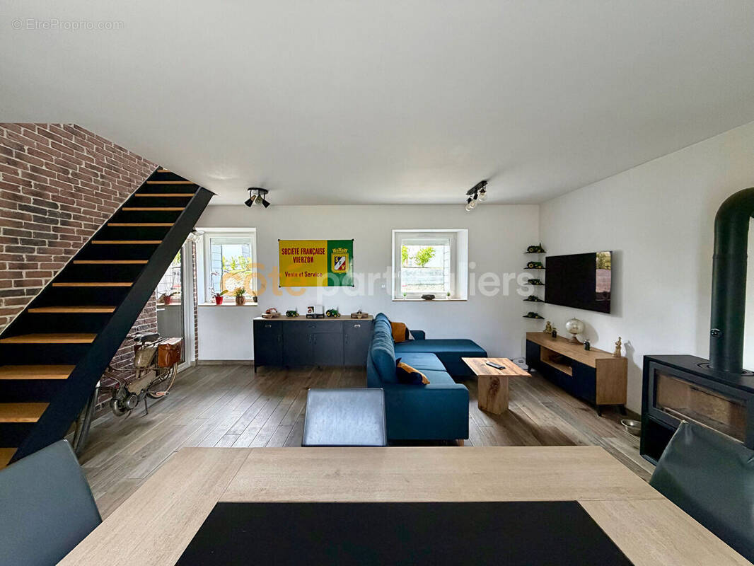 Maison à SAINT-GUINOUX