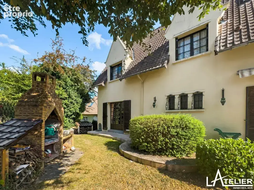 Maison 181 m² à L'etang-La-Ville  - photo 19