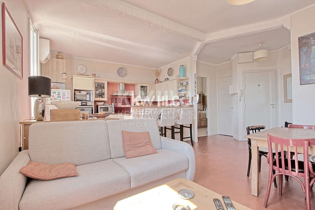 Appartement à LE CANNET