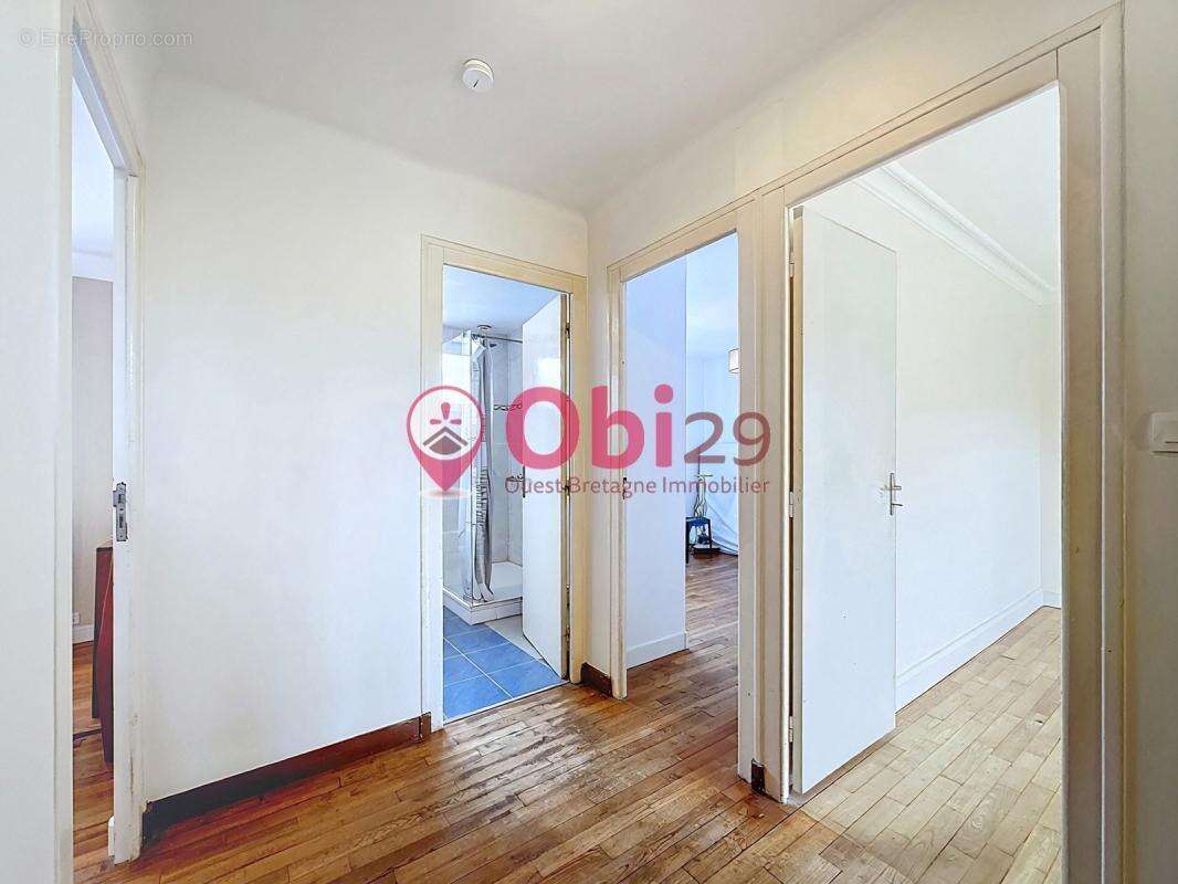 Maison familiale aux beaux volumes – Châteaulin - photo 8