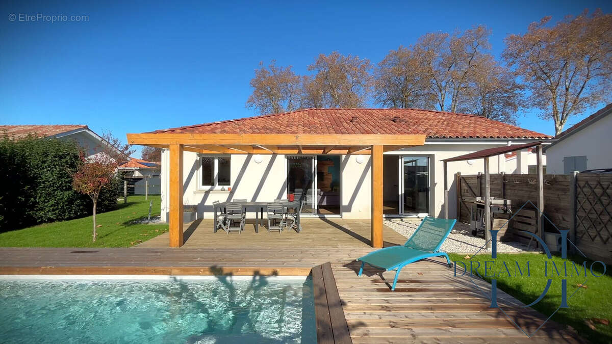 Maison à PORT-DE-LANNE