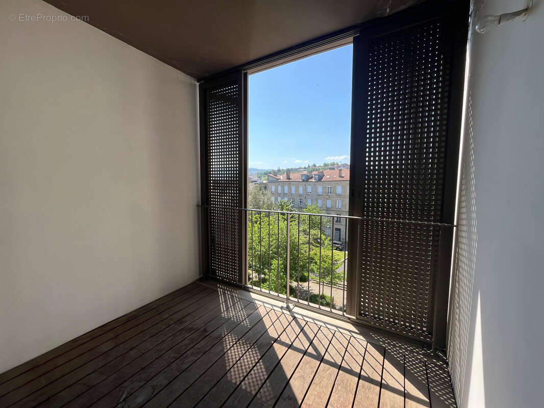 Appartement à SAINT-ETIENNE