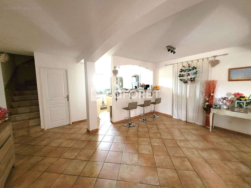 Ensemble immobilier d'habitation - photo 4