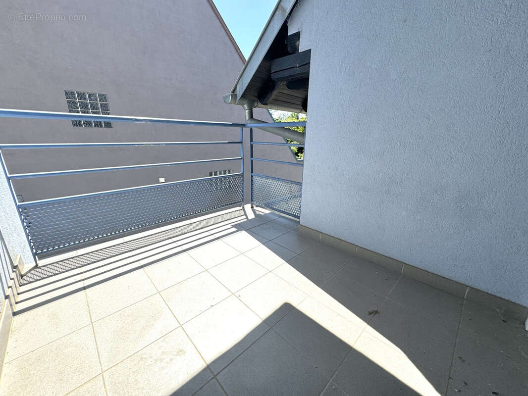 Mommenheim - Appartement type F2 avec terrasse - 62m2 - photo 4