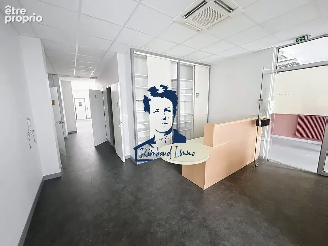 Commerce 237 m² à vendre à Charleville-Mezieres (08000) - photo 1