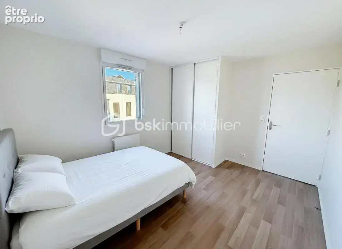 MORDELLES – T3 lumineux de 65 m² avec grand balcon plein sud et parking - photo 5