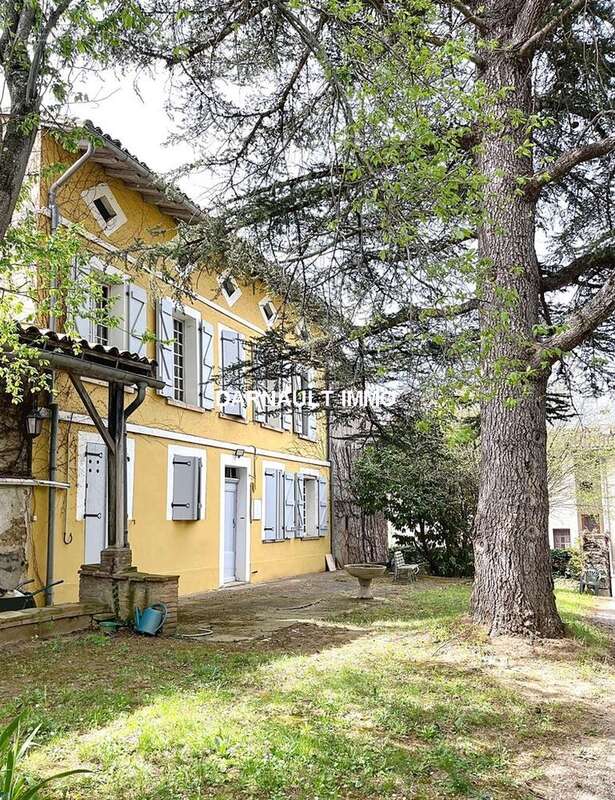 Maison à MONTESQUIEU-VOLVESTRE