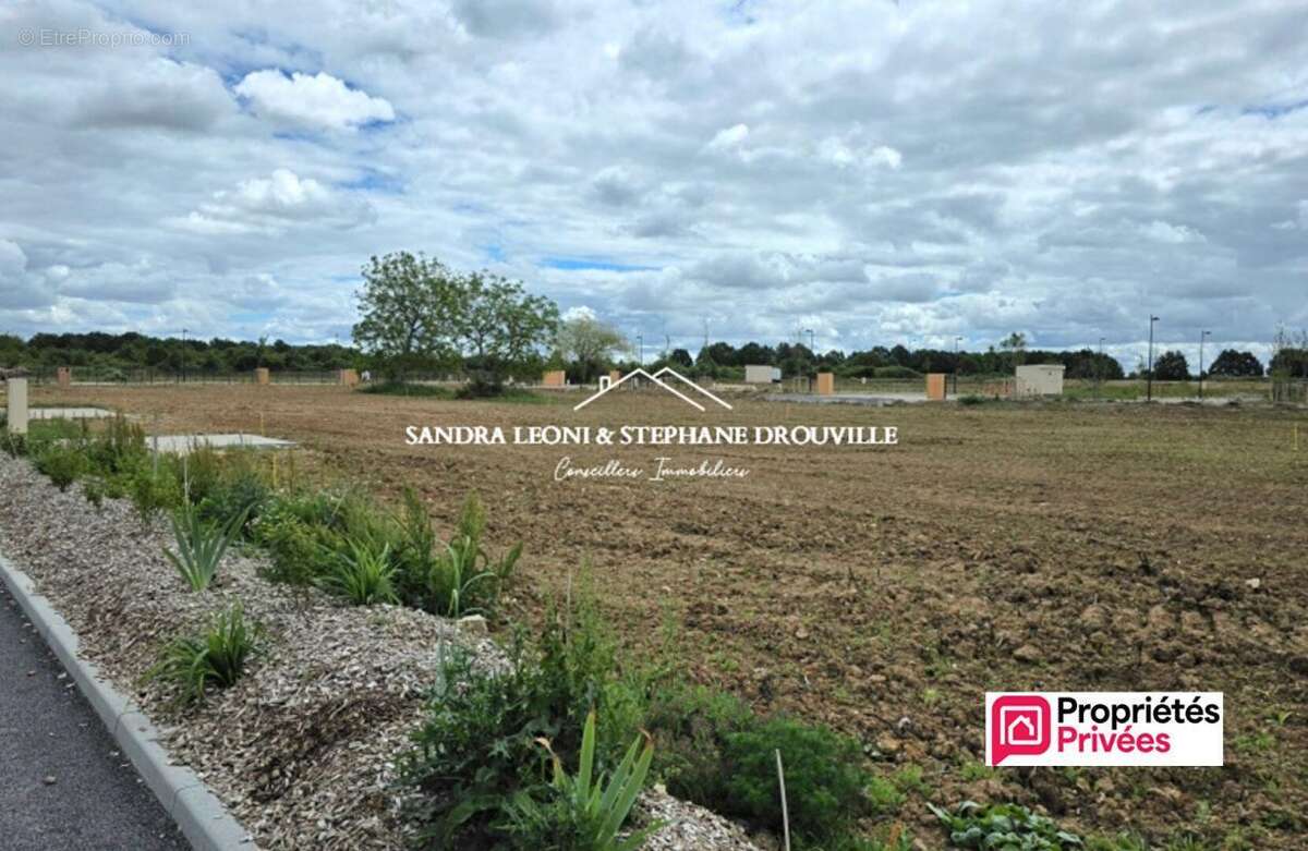 Champhol terrain viabilise a batir de 530 m² - photo 4