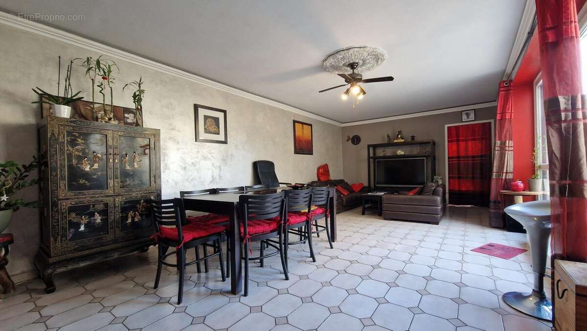 Appartement à NEUILLY-SUR-MARNE
