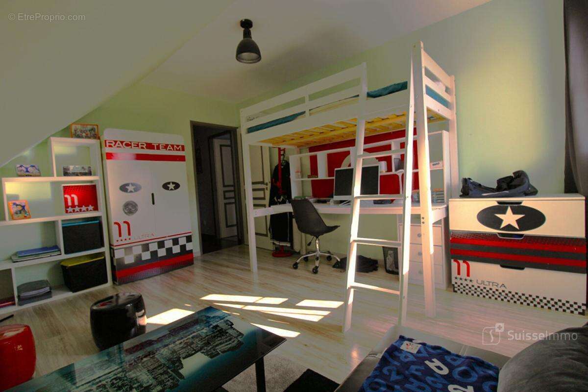 Maison 7 pièce(s) 150 m2 - photo 9