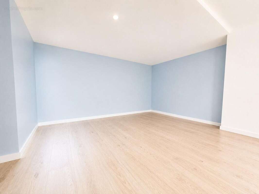 Appartement 86 m² à Paris-9e  - photo 9