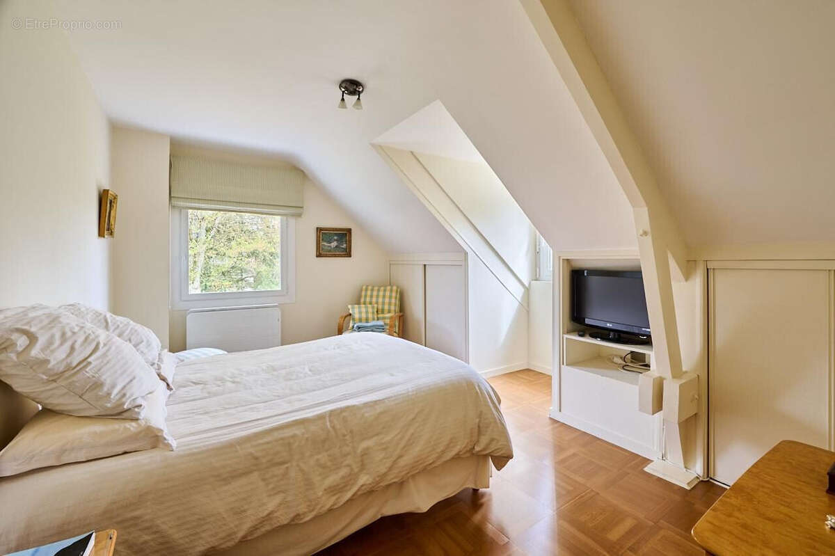 Maison à CHEVIGNY-SAINT-SAUVEUR