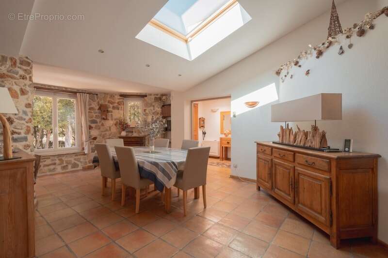 Maison à SAINT-DREZERY