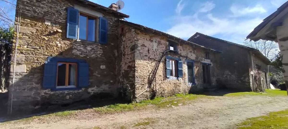 Maison à SAINT-BONNET-BRIANCE
