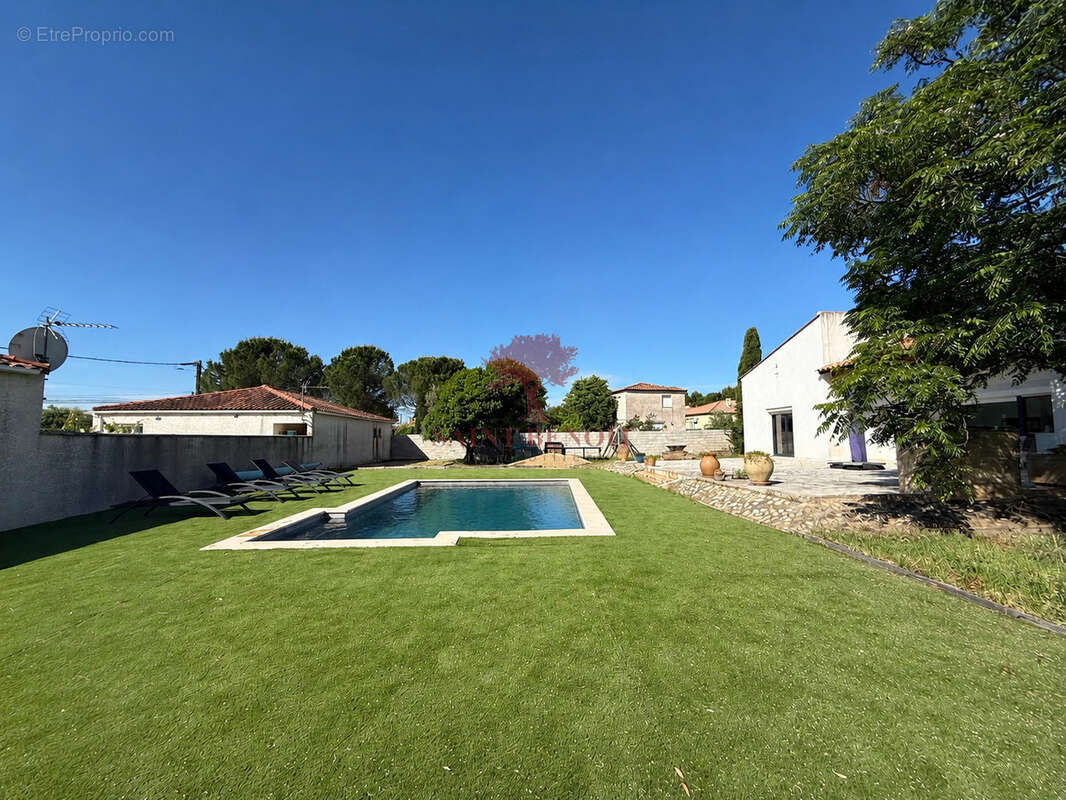En exclusivite a vendre villa de type 8 pieces avec piscine double garage et jardin 1523 m2 - photo 26